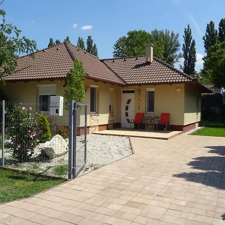 Liget Holiday home Balatonfoldvar